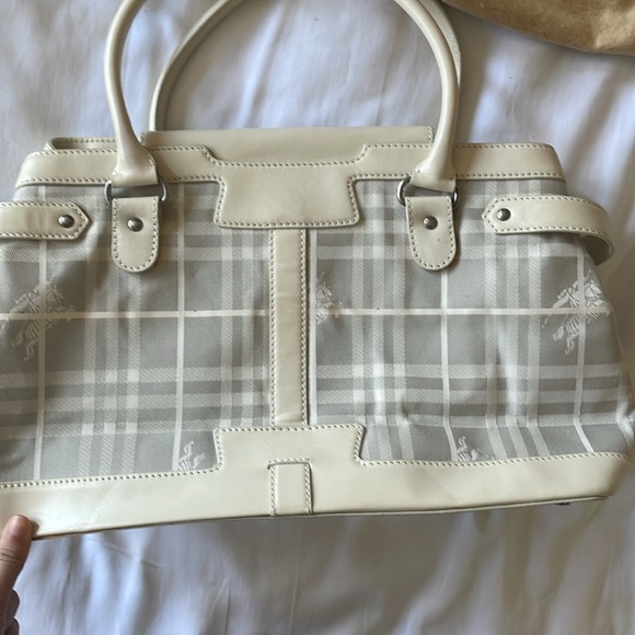 BURBERRY Vintage White Haymarket Check Tote Bag - Picture 4 of 16
